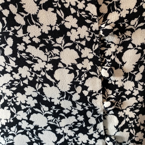 Sweet little black and white, small floral pattern, summer dress - Picture 3 of 7
